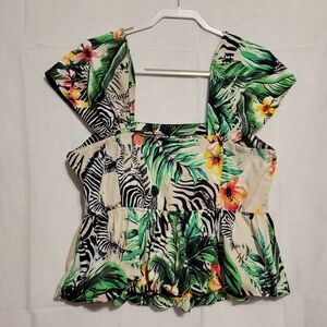 New York and Company Beautiful Print Crop Tops